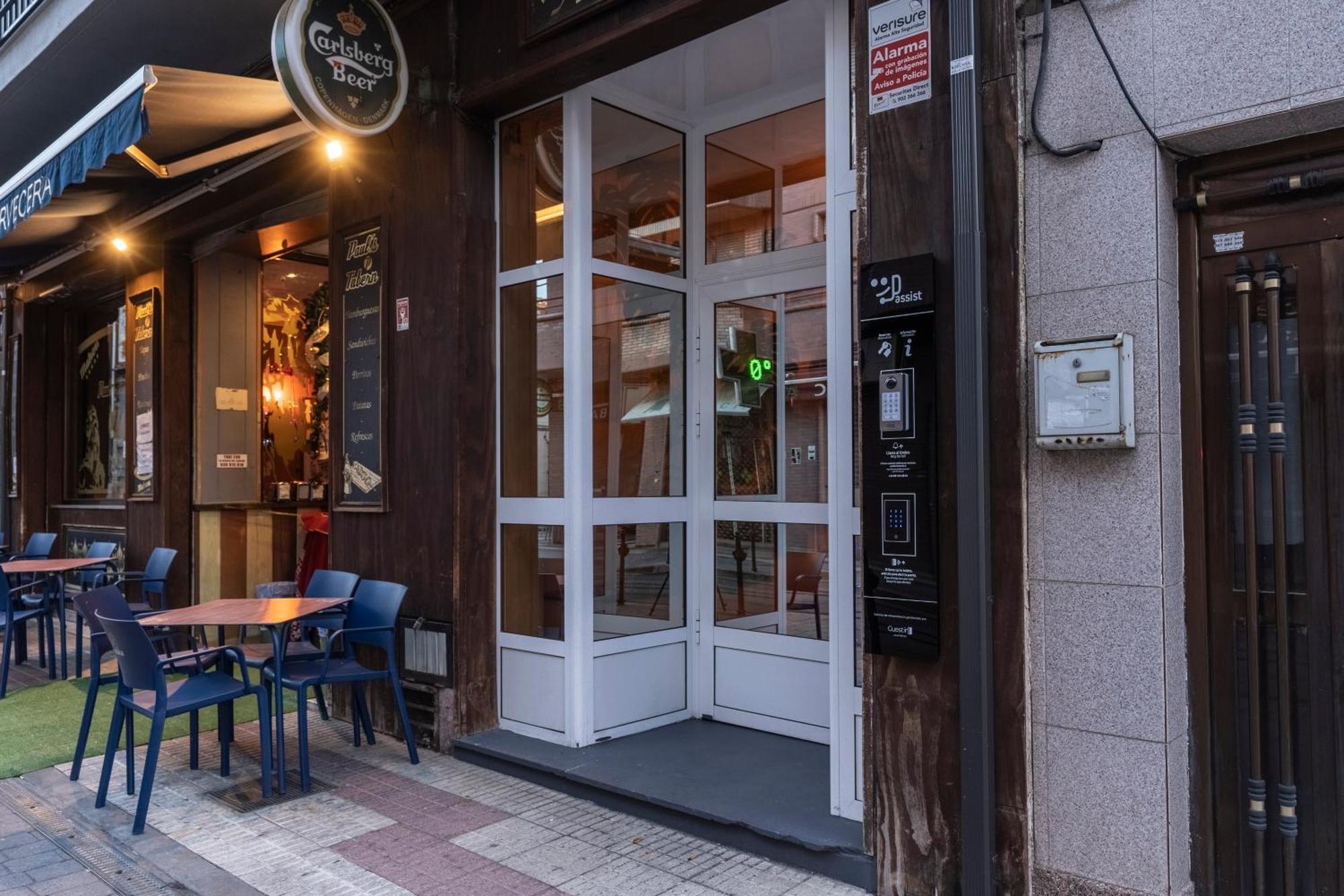 Hostal Julio Cesar La Virgen del Camino Zewnętrze zdjęcie